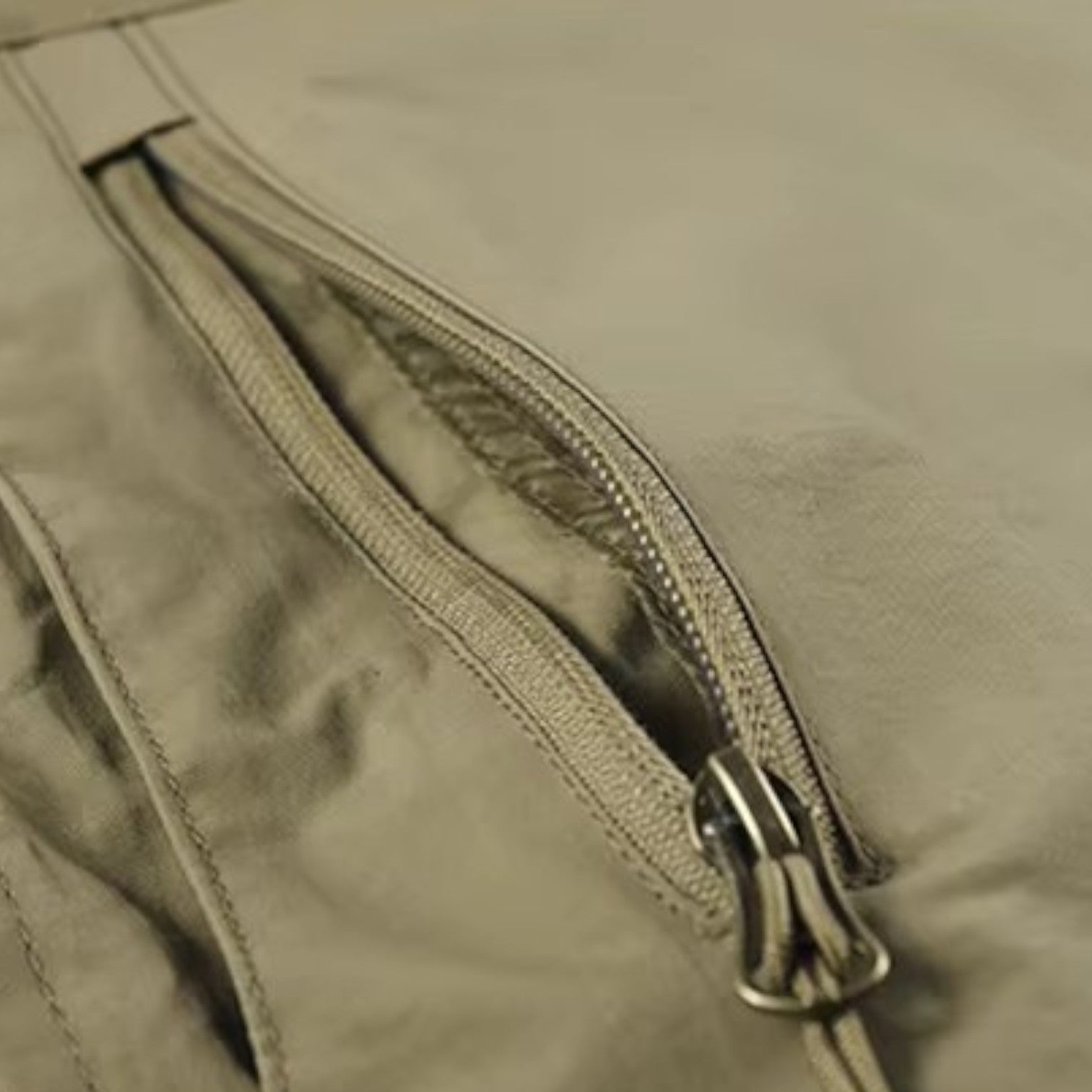 Felorro | Men’s Lightweight Outdoor Utility Vest with Zip Pockets