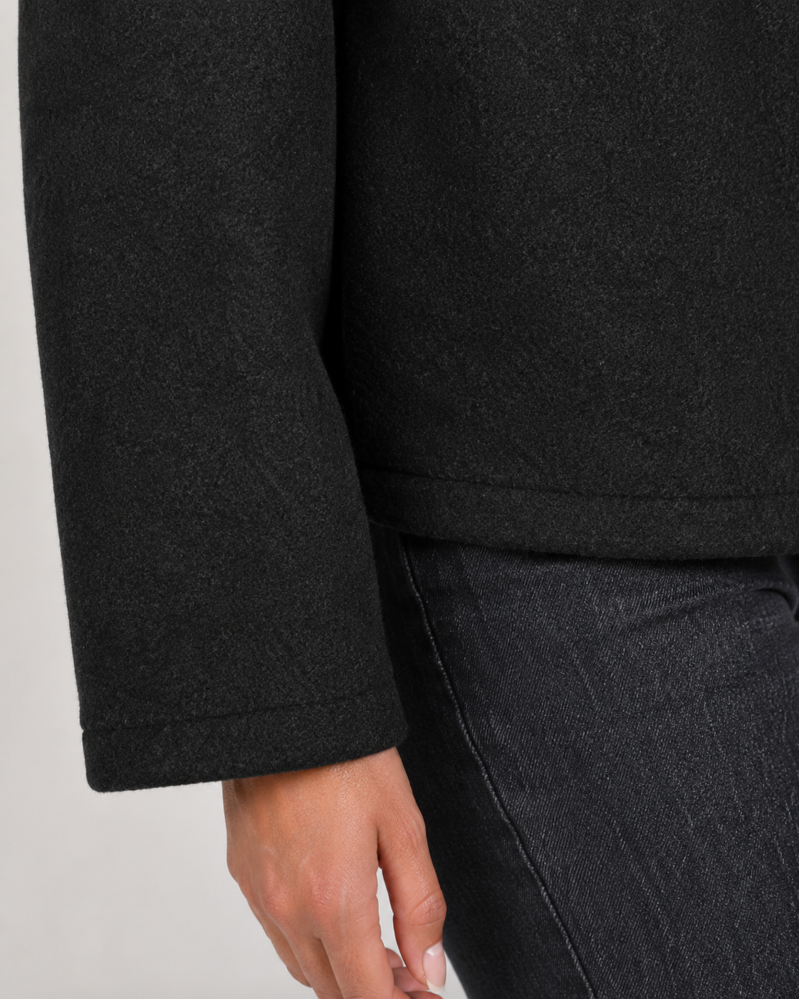 Women’s Cropped Zip Up Jacket with Collar