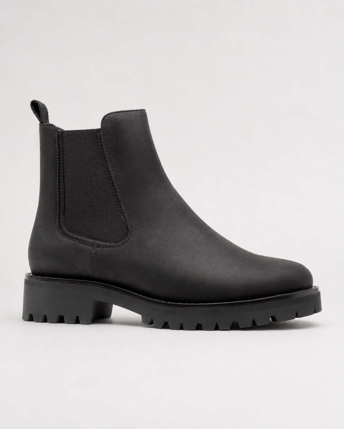 Women's Chelsea Boots - Suede-Look Chunky Lug Sole