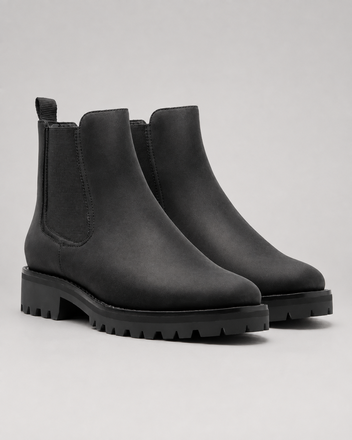 Women's Chelsea Boots - Suede-Look Chunky Lug Sole
