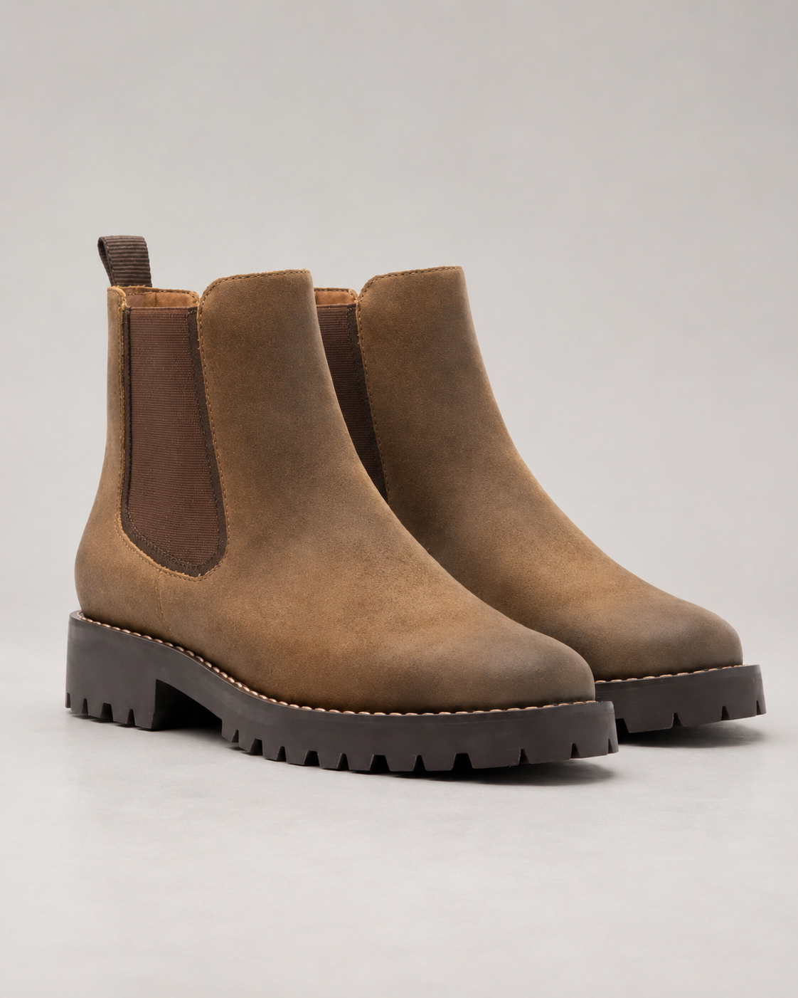 Women's Chelsea Boots - Suede-Look Chunky Lug Sole