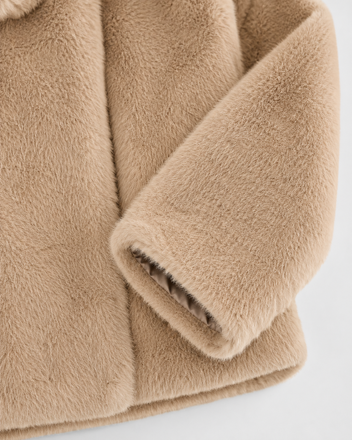 Women's Fur Jacket - Cropped Wide Collar Long Sleeve