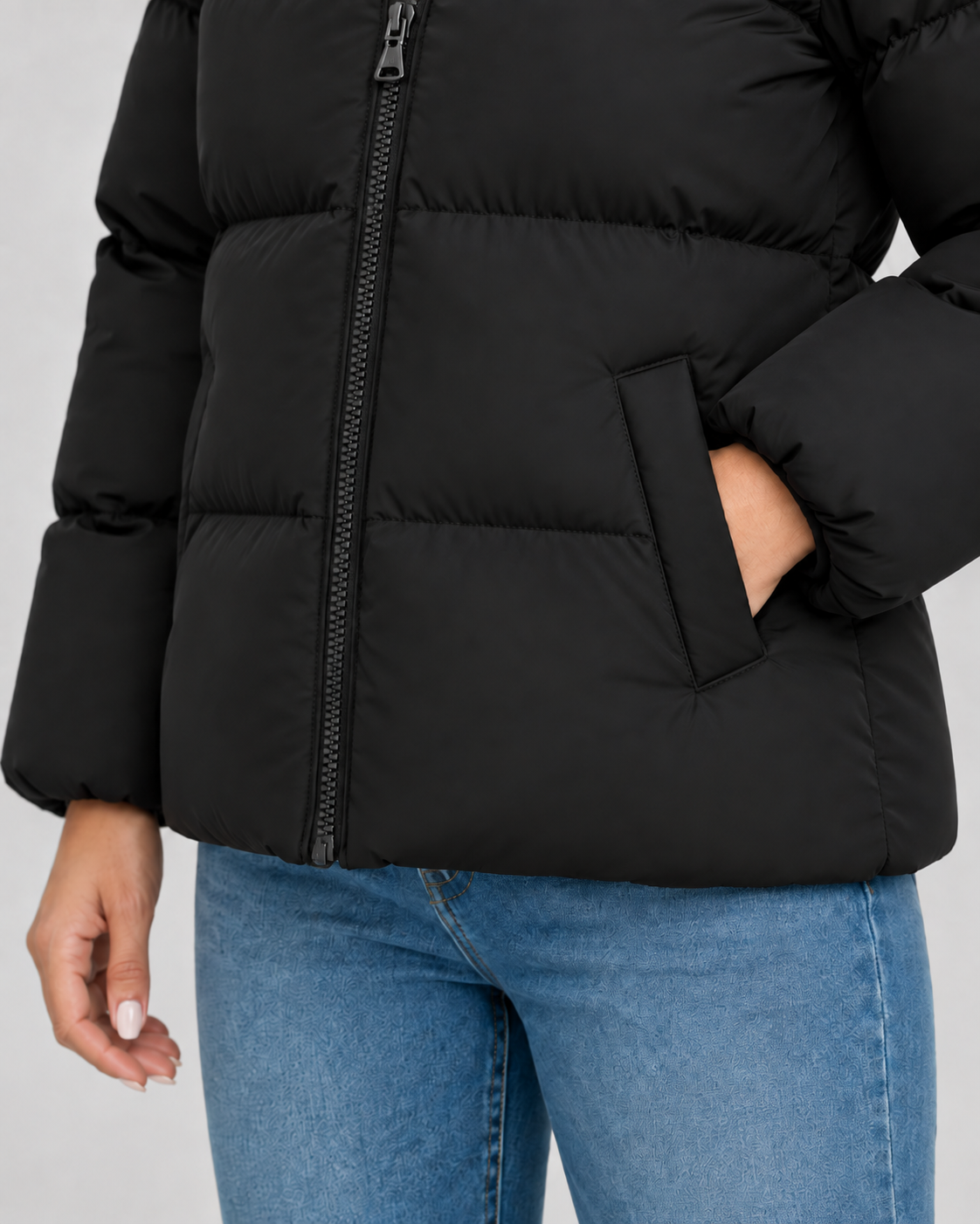 Women's Hooded Puffer Jacket - Quilted Zip Front Hip-Length Fit