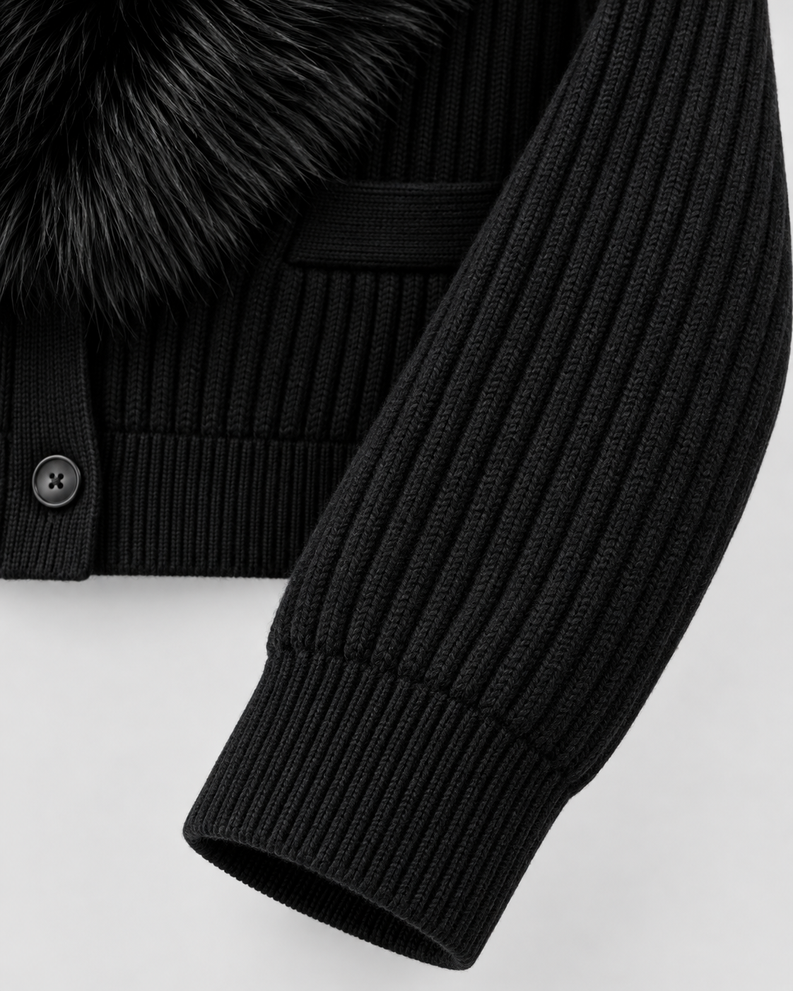Women's Ribbed Knit Cardigan - Plush Fur-Look Collar Cropped Fit